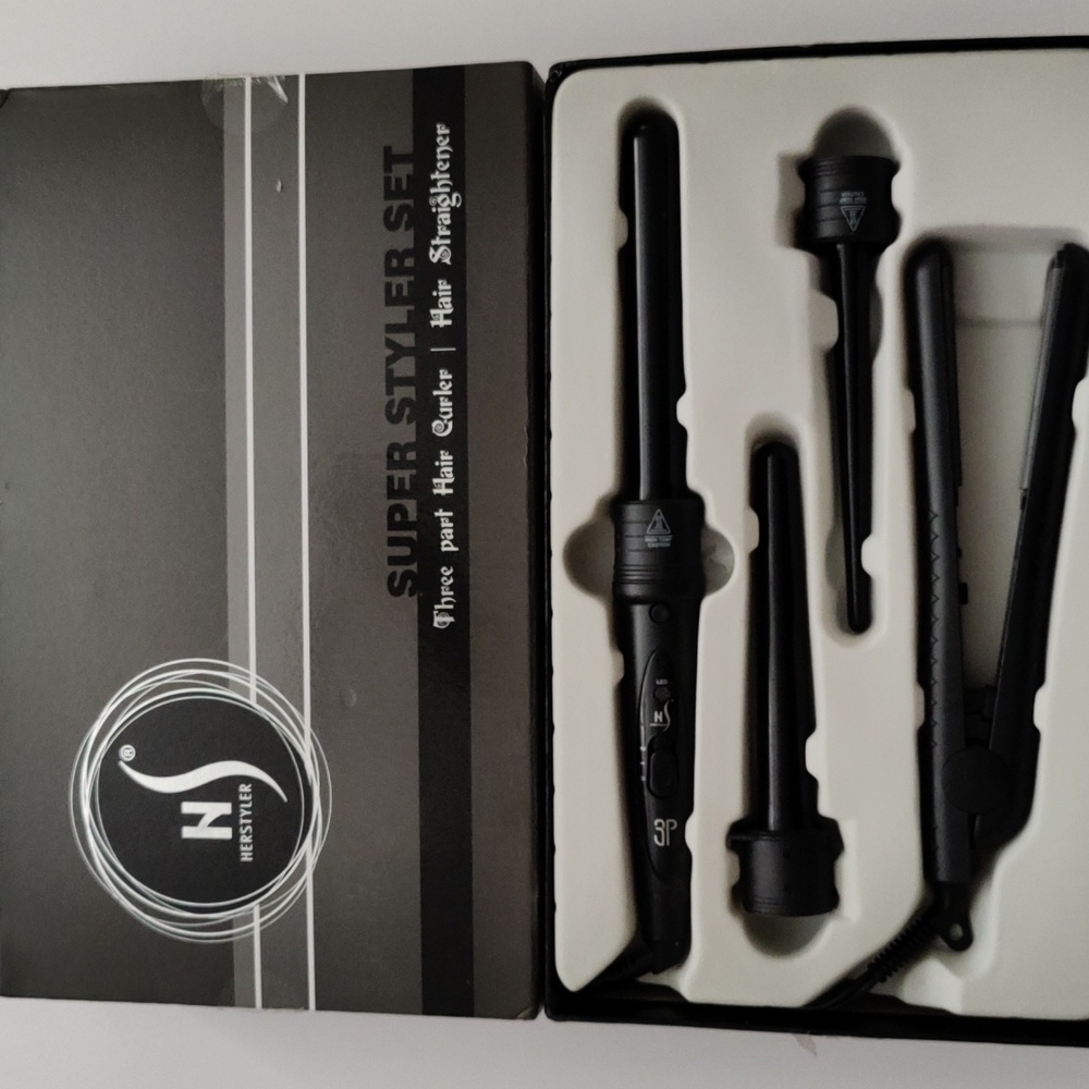 NWOT - HerStyler Super Styler Set, Hair Straightener And Three Part Hair Curler